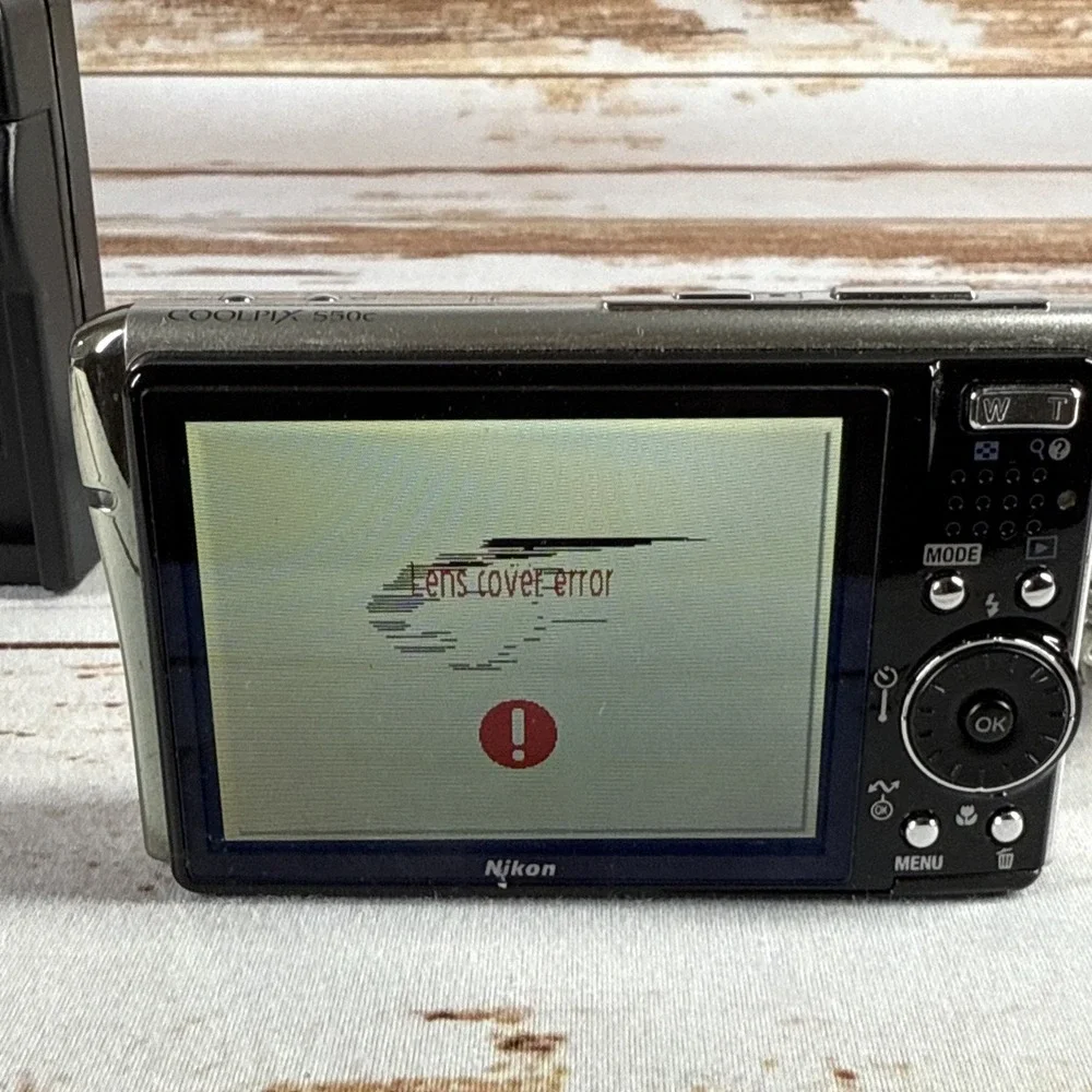 Nikon Coolpix S50 Digital Camera For Parts Not Working Lens Error Dead Pixels